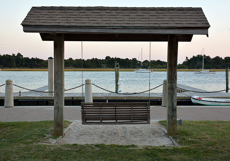 A swinging bench at Jaycee Park in Morehead City, NC